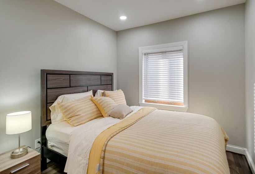 Silver Springs Home: Walk To Downtown!