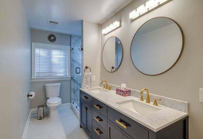 Silver Springs Home: Walk To Downtown!