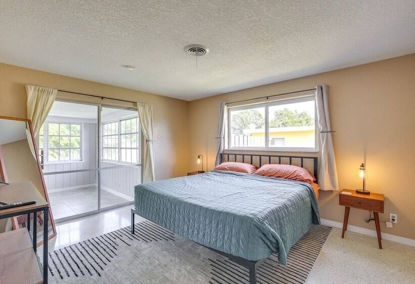 Spacious Boynton Beach Vacation Home: Pets Welcome