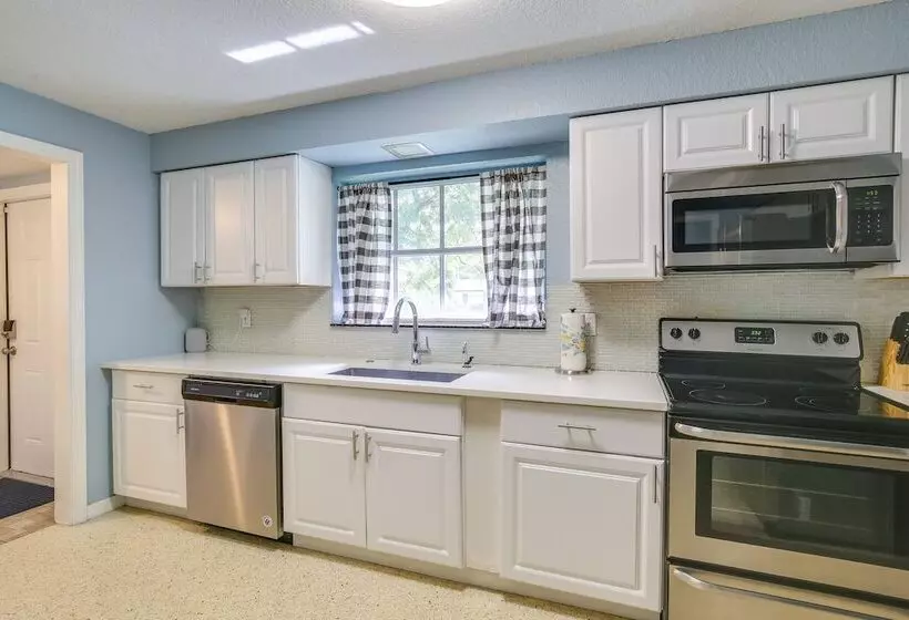 Spacious Boynton Beach Vacation Home: Pets Welcome