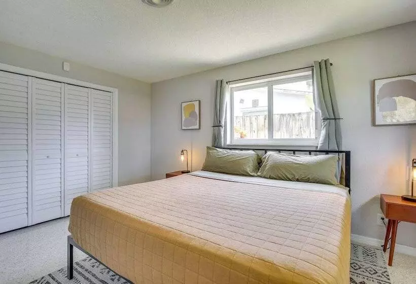 Spacious Boynton Beach Vacation Home: Pets Welcome