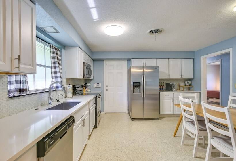 Spacious Boynton Beach Vacation Home: Pets Welcome