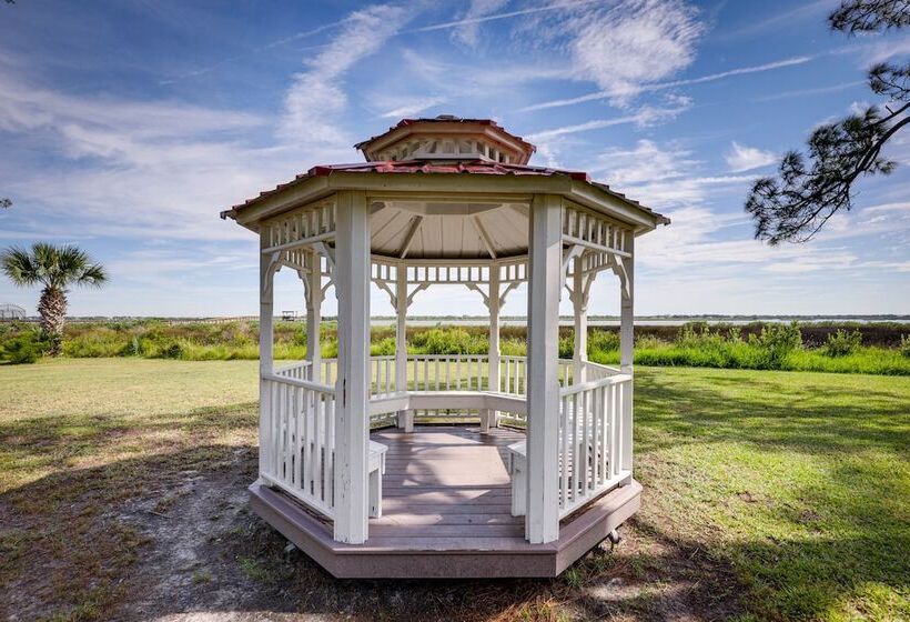 St Augustine Home W/ Fire Pit & Amenity Access!