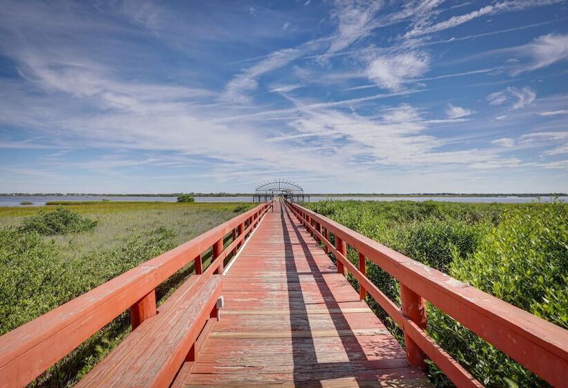 St Augustine Home W/ Fire Pit & Amenity Access!