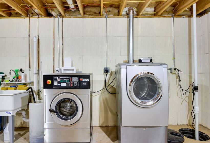 Wright Retreat On Woodbury Lake: Deck & Fire Pit!