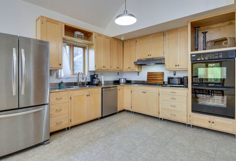 Wright Retreat On Woodbury Lake: Deck & Fire Pit!