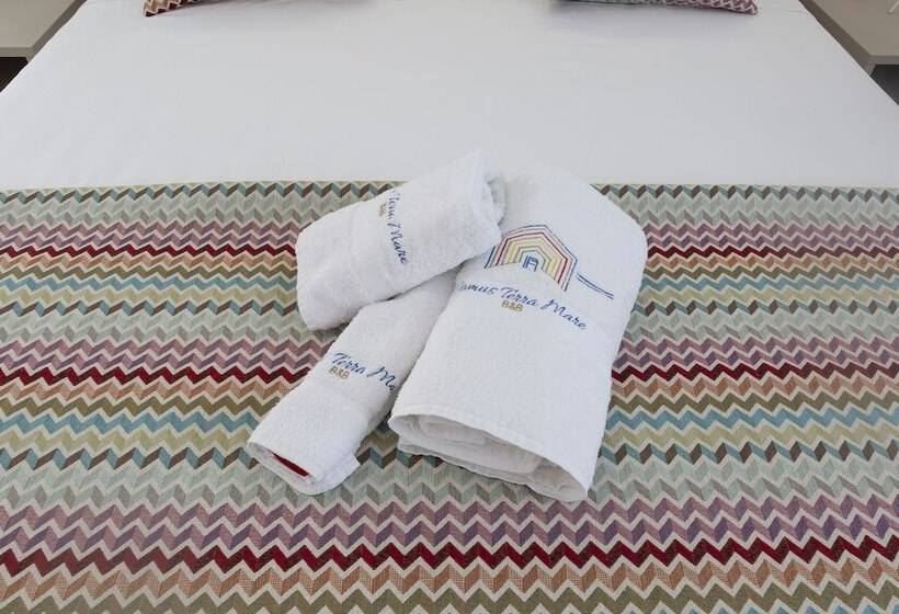 تختخواب و صبحانه Domusterramare