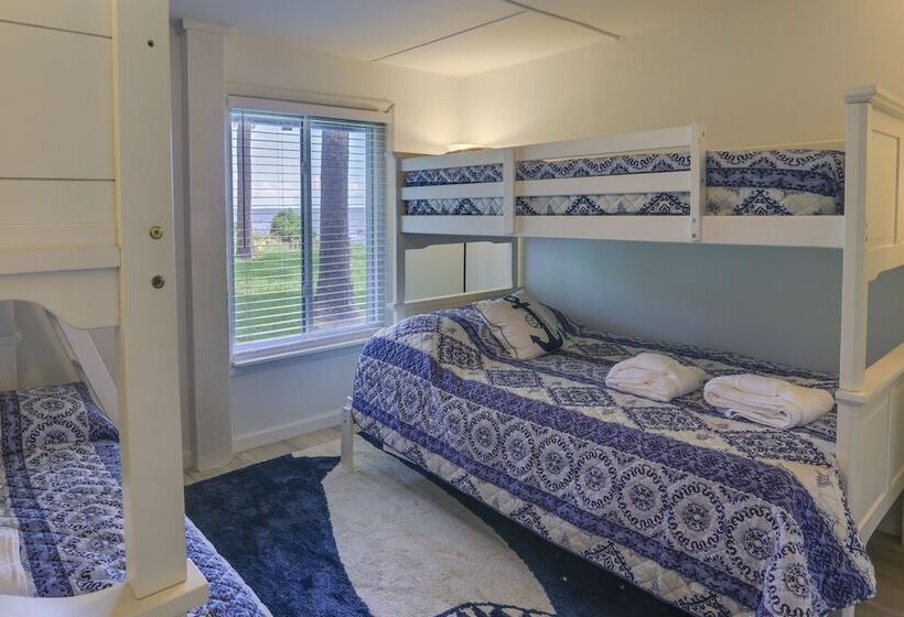 Carrabelle Retreat W/ Boat Dock + Views Of Gulf!