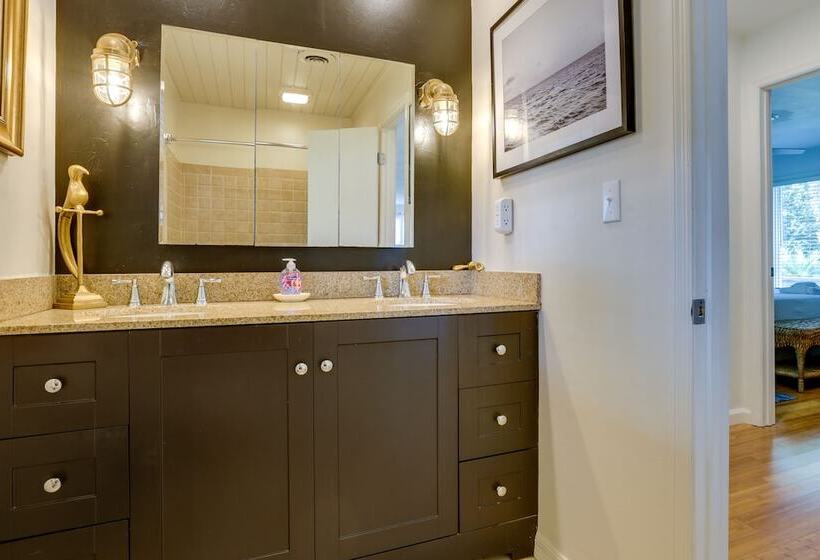 Carrabelle Retreat W/ Boat Dock + Views Of Gulf!