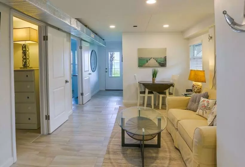 Carrabelle Retreat W/ Boat Dock + Views Of Gulf!