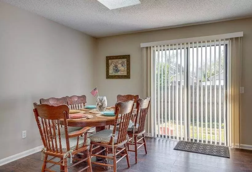 Ponte Vedra Beach Family Home: 2 Mi To Beaches!