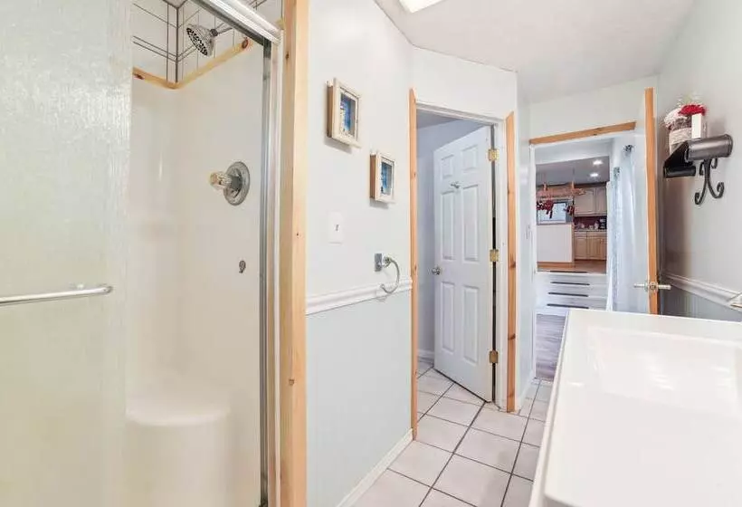 Charming Mio Family Retreat Near Mio Dam Pond!