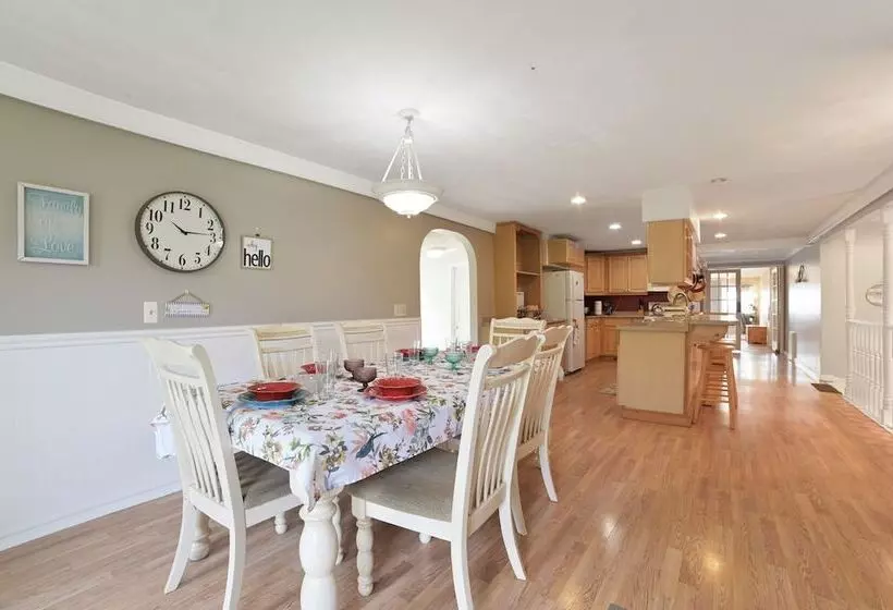 Charming Mio Family Retreat Near Mio Dam Pond!