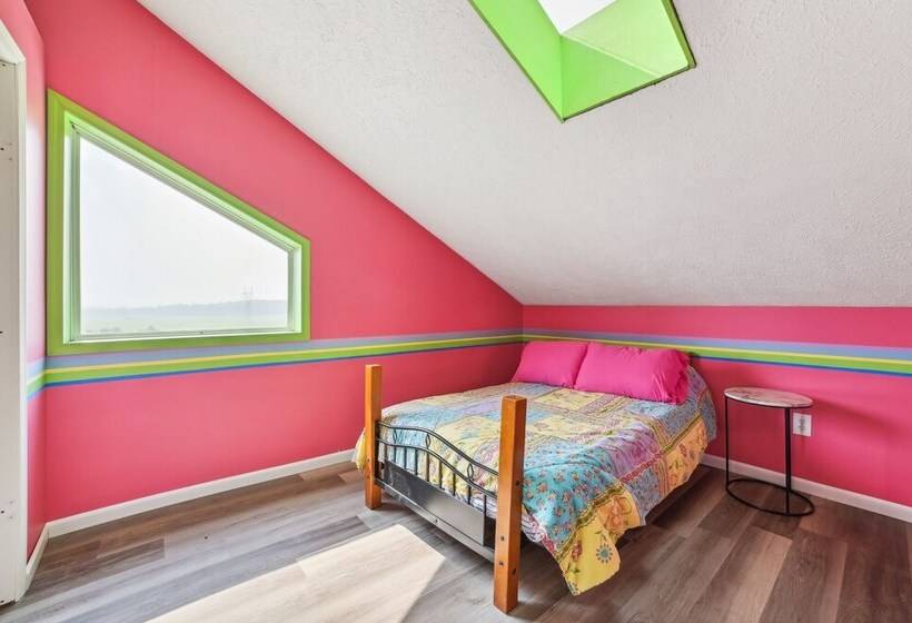 Charming Mio Family Retreat Near Mio Dam Pond!