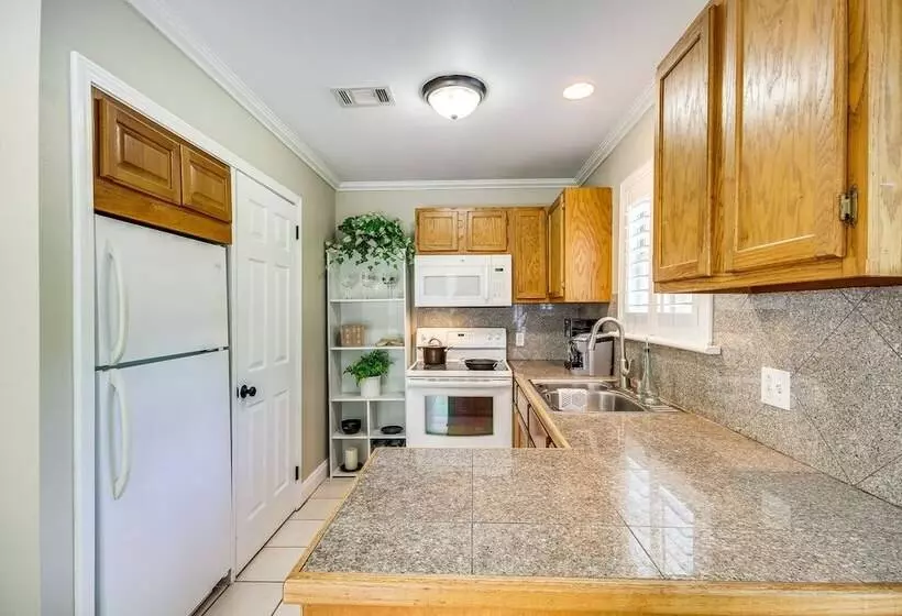 Waveland Retreat W/ Yard: Walkable Location