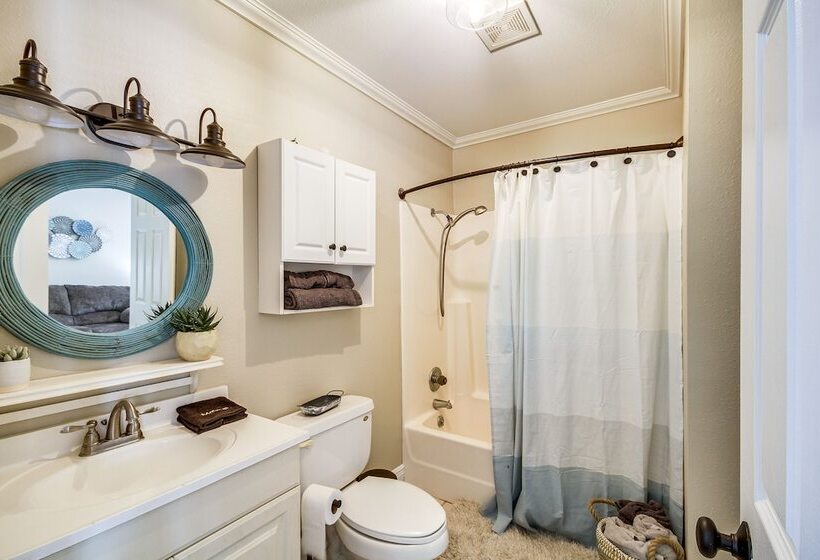 Waveland Retreat W/ Yard: Walkable Location