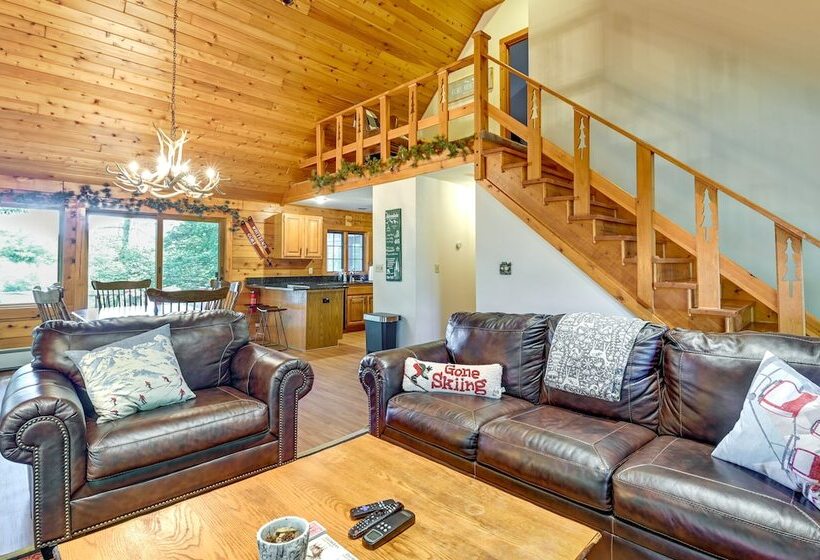 Gore Mountain Cabin: Game Room & Fire Pit