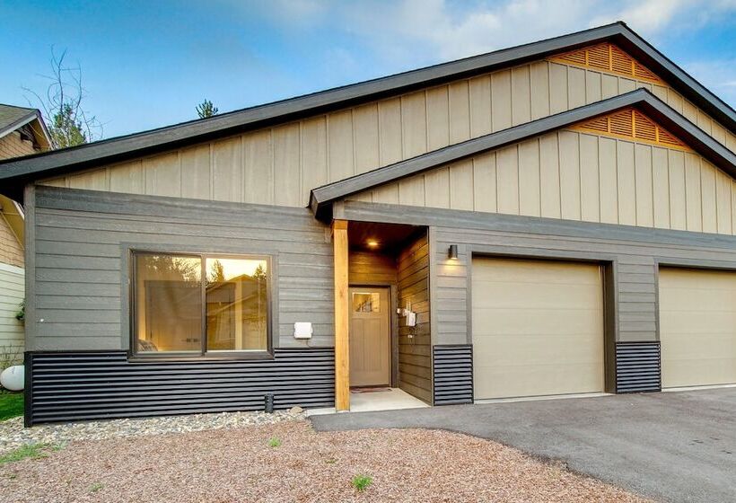 1 Mi To Payette Lake: Mccall Home W/ Grill!