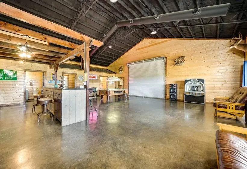 Pet Friendly Eagletown Home ~ 3 Mi To Kayaking!