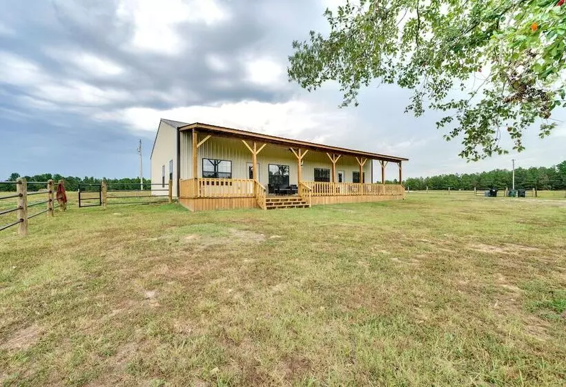 Pet Friendly Eagletown Home ~ 3 Mi To Kayaking!