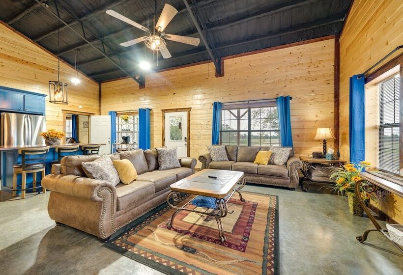 Pet Friendly Eagletown Home ~ 3 Mi To Kayaking!