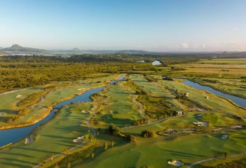 Hotelli Direct Collective   Bli Bli Suites