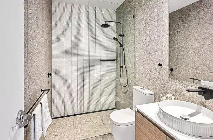 Hotelli Direct Collective   Bli Bli Suites