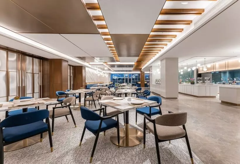Hotelli Hilton Garden Inn Huzhou High Speed Railway Station
