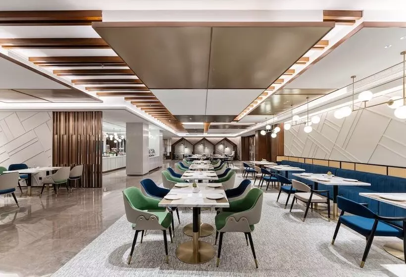 Hotelli Hilton Garden Inn Huzhou High Speed Railway Station
