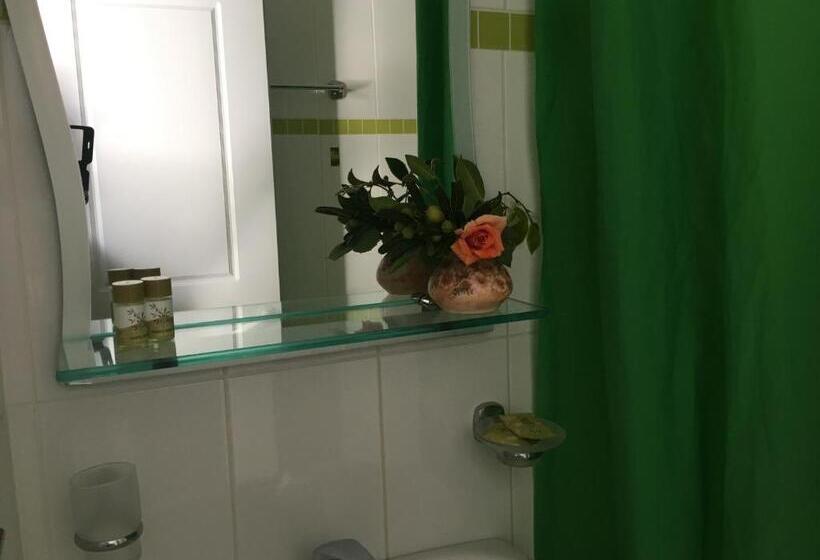 Отель Maistrali Studios