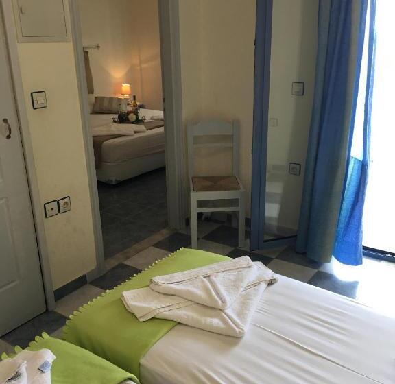 Отель Maistrali Studios