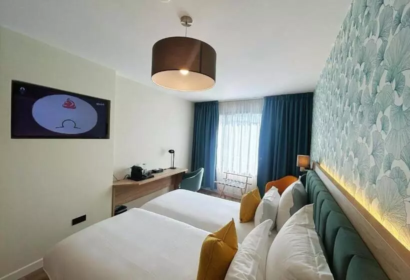 Hotelli Hôtel Oden Paris Ivry