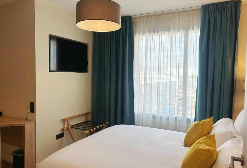 هتل Hôtel Oden Paris Ivry