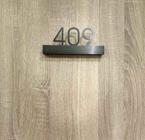 هتل Hôtel Oden Paris Ivry