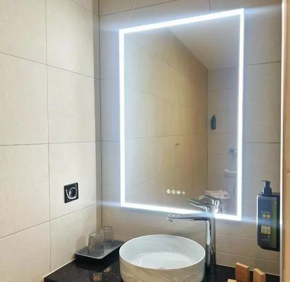 Hotelli Hôtel Oden Paris Ivry