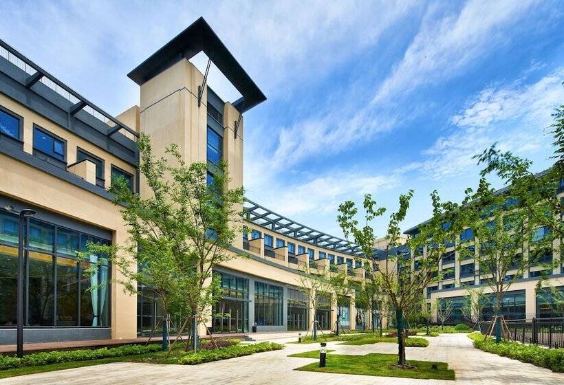 Q Box Hotel Shanghai Sanjiagang