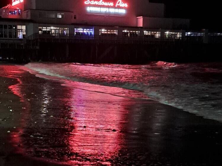 Hotel 3 Bedroom Ensuite Caravan