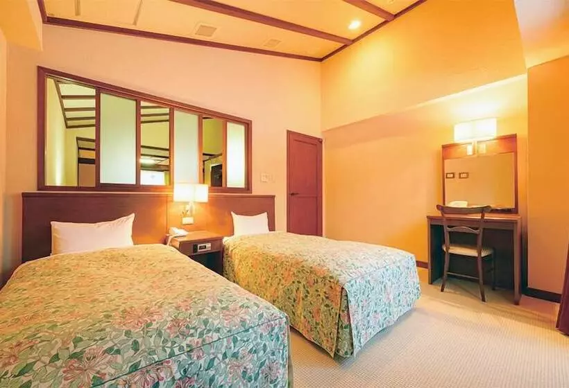 Hotelli Schones Heim Kaneyama