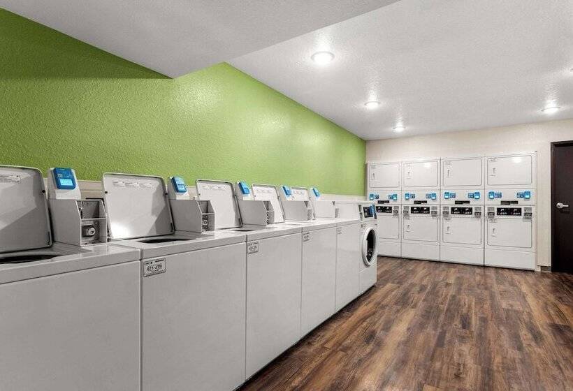 ホテル Woodspring Suites Port St Lucie