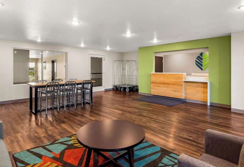 ホテル Woodspring Suites Port St Lucie