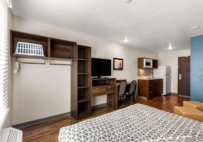 Hotelli Woodspring Suites Port St Lucie