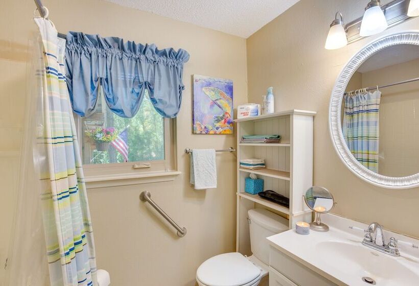 Kilgore Lakefront Home W/ Private Dock & Pier!