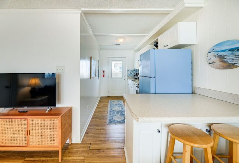 Lovely Emerald Isle Beach House Steps To Beach!