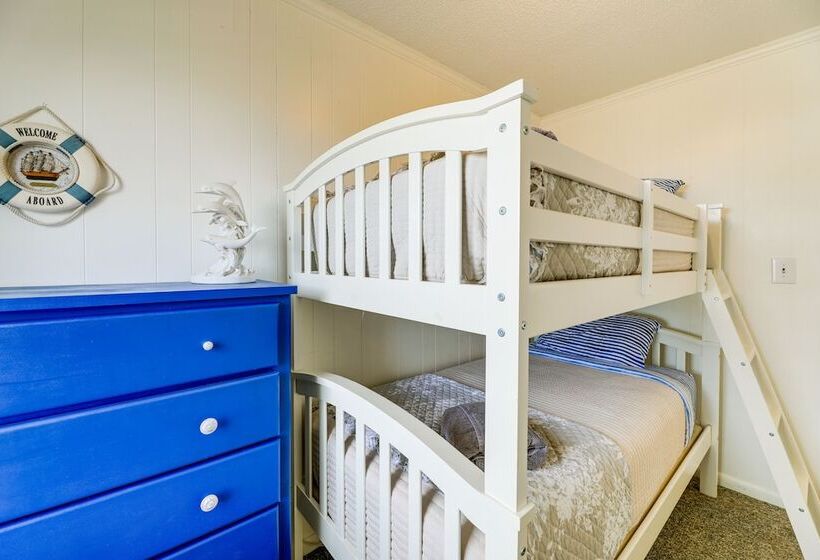 Lovely Emerald Isle Beach House Steps To Beach!