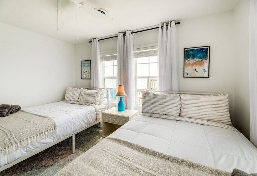 Lovely Emerald Isle Beach House Steps To Beach!