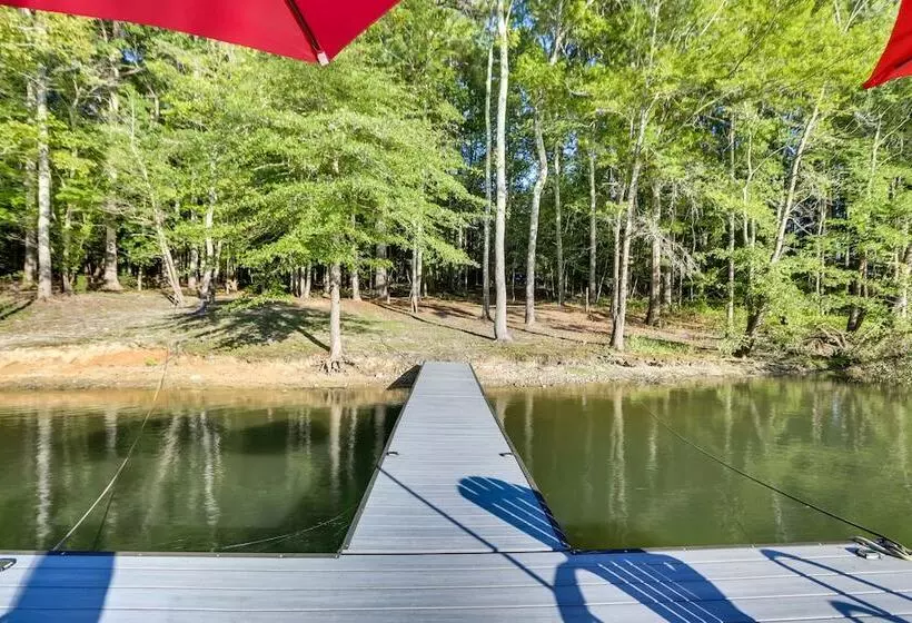 Lovely Kerr Lake House W/ Private Dock!