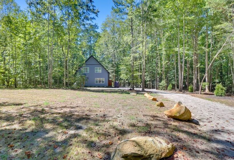 Lovely Kerr Lake House W/ Private Dock!