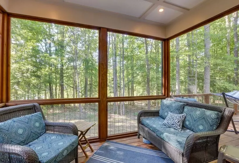 Lovely Kerr Lake House W/ Private Dock!