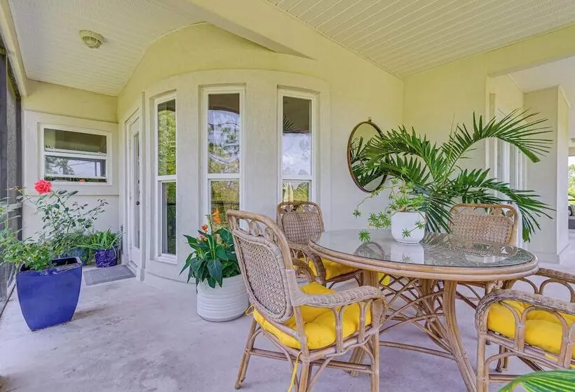 Luxe Gulf Breeze Home W/ Patios   4 Mi To Beaches!