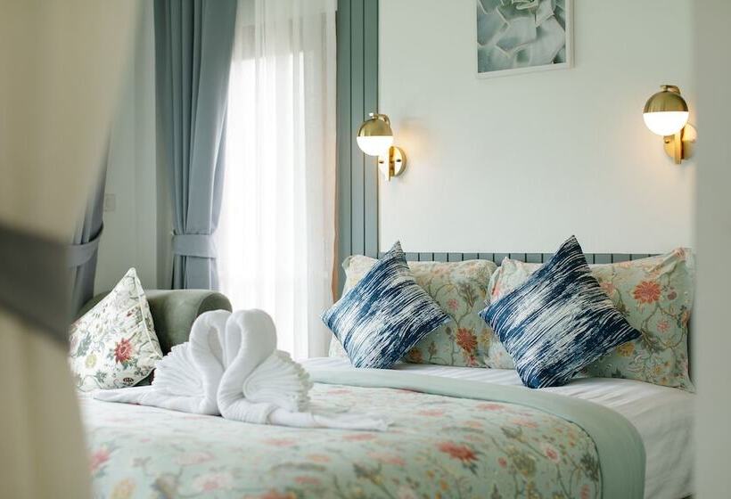 Magical Mountain View Resort